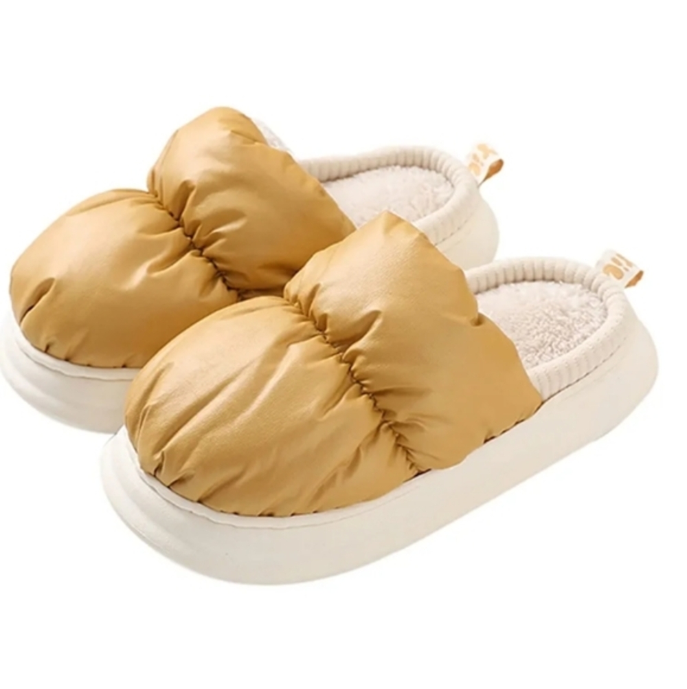 Cozy Winter Warm Anti-Slip Slippers – Gold – Size 36/37 – NWT